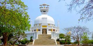 (Shanti Stupa, Dhauligiri )